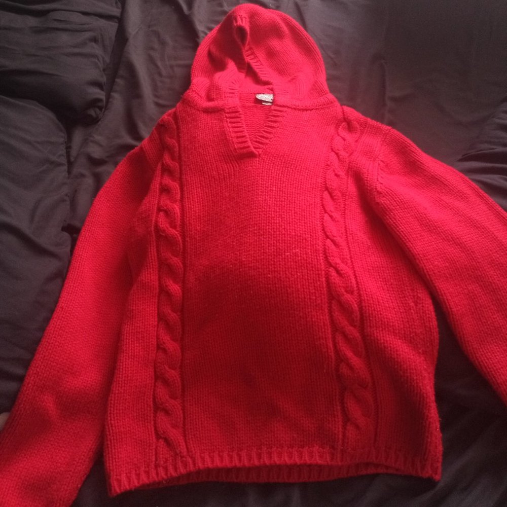 Women's Sweater ( Hooded)
